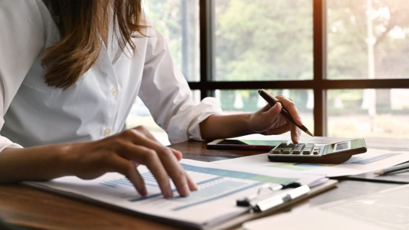 Estatísticas sobre negativados e financiamentos no Brasil
